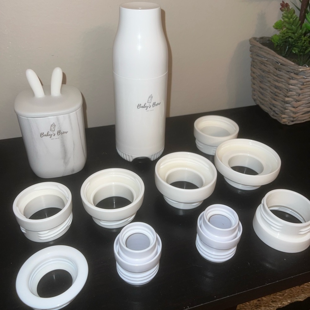 Baby brew portable bottle warmer and formula dispenser